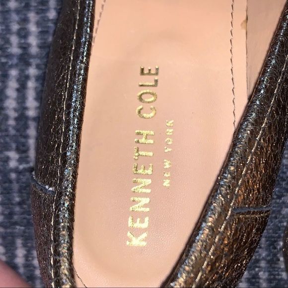 Kenneth Cole Macey gold sparkle loafers 9 - Picture 10 of 15